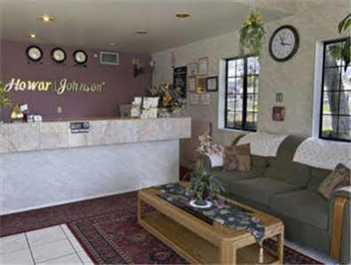 Howard Johnson By Wyndham Norco Exteriér fotografie